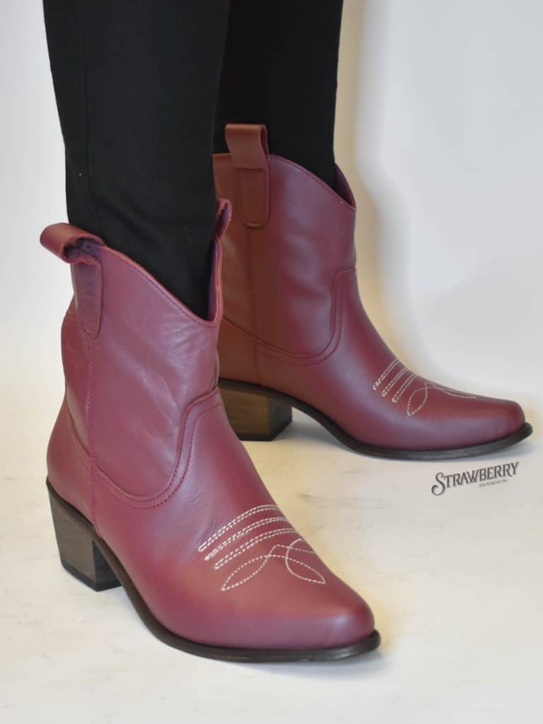 Strawberry Shoe Store